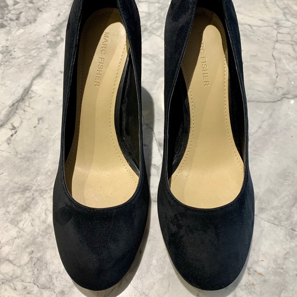 Shoes - Picture 2 of 5